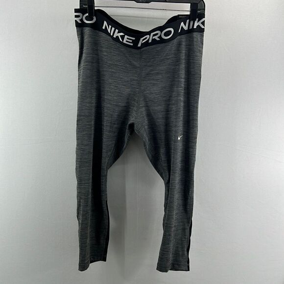 Nike Pro Mid-Rise Crop Leggings (Plus Size) - 1X - NWT - Picture 1 of 7